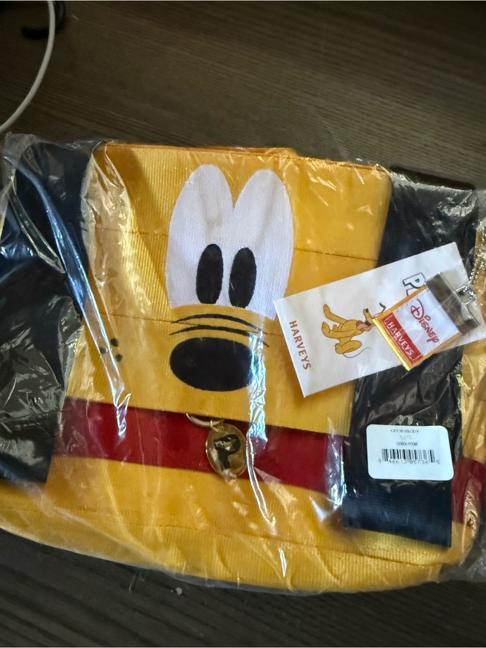 NWT Harveys Disney Pluto Foldover Crossbody Bag – New In Plastic!